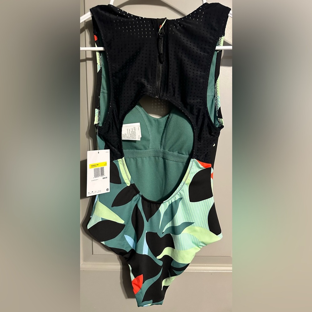 Nike Swim Size S One-Piece Bathing Suit NWT - Picture 2 of 6